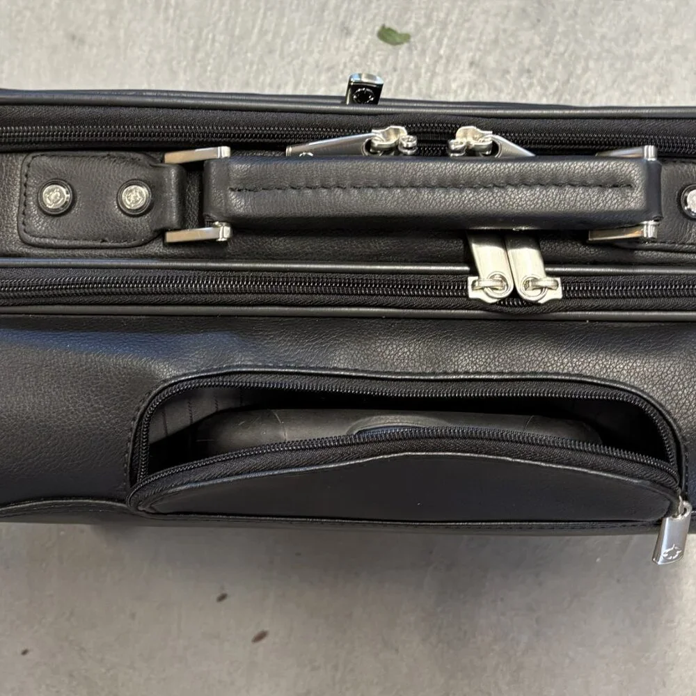 Franklin Covey Genuine Leather Rolling Office /Suitcase